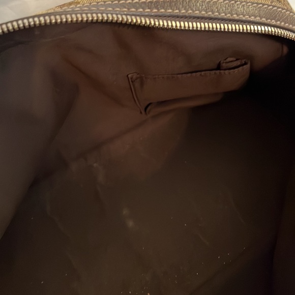 Vintage authentic Gucci handbag - Picture 9 of 16